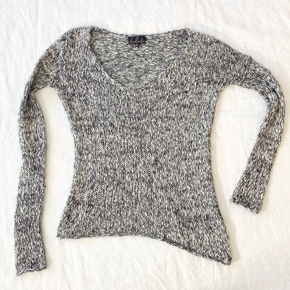 Tulula Avenue Asymmetrical Loose Knit Sweater - Picture 7 of 15